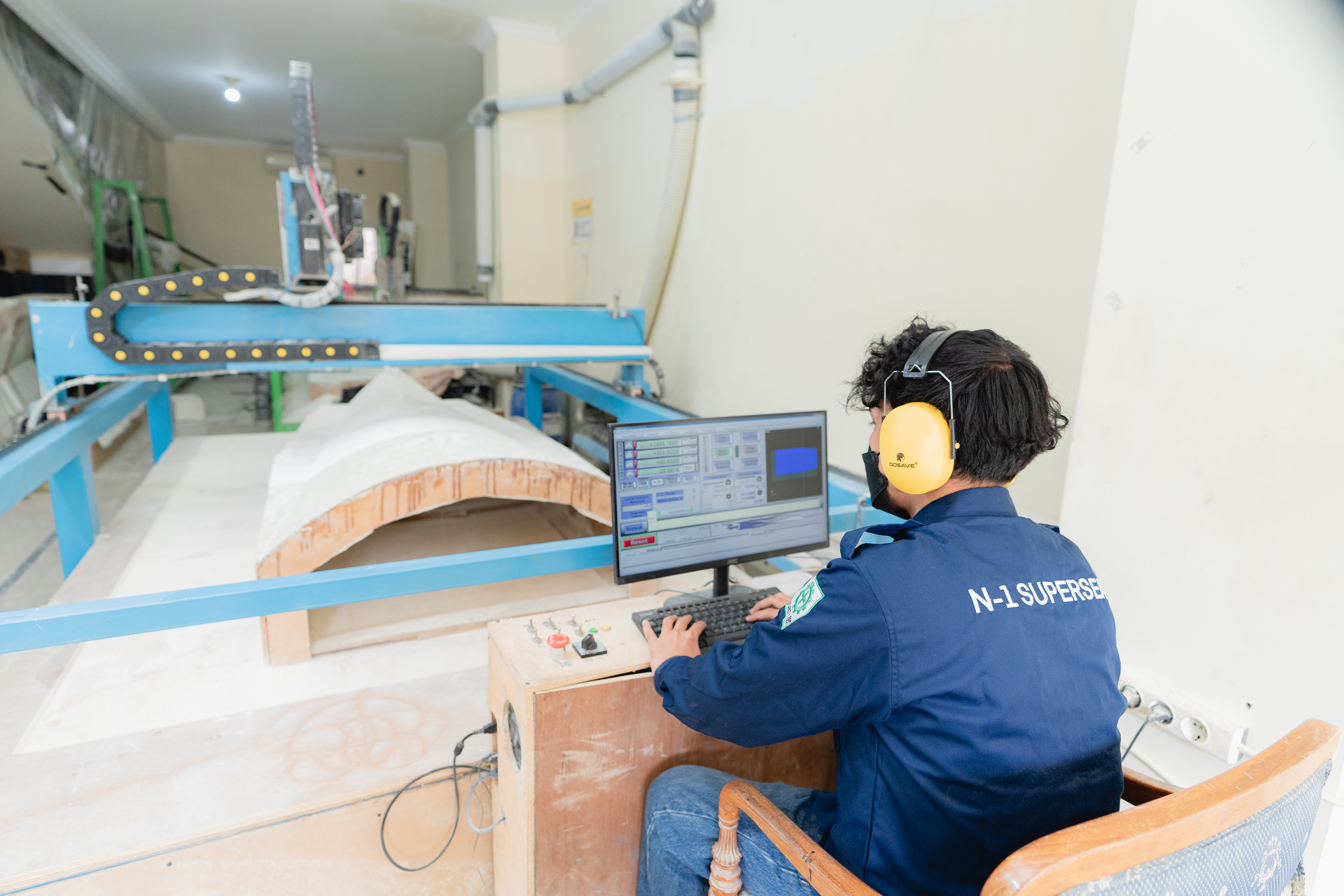 Mesin CNC N1 Composite